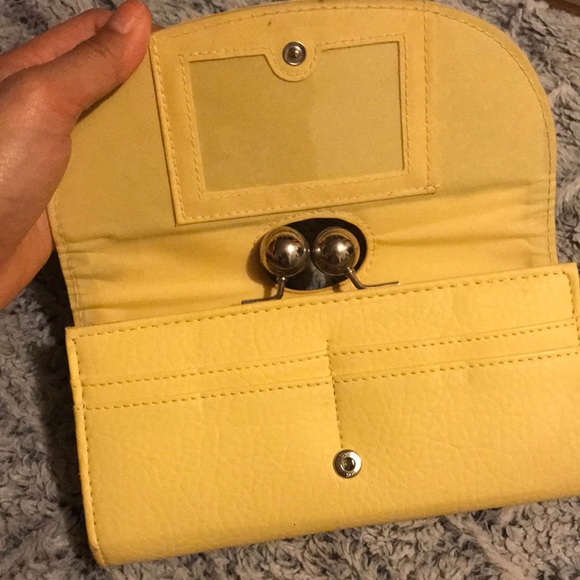 Wallet - Picture 2 of 3